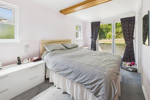 15 Forth An Tewennow, Phillack, Hayle, TR27 4QE