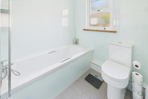 15 Forth An Tewennow, Phillack, Hayle, TR27 4QE