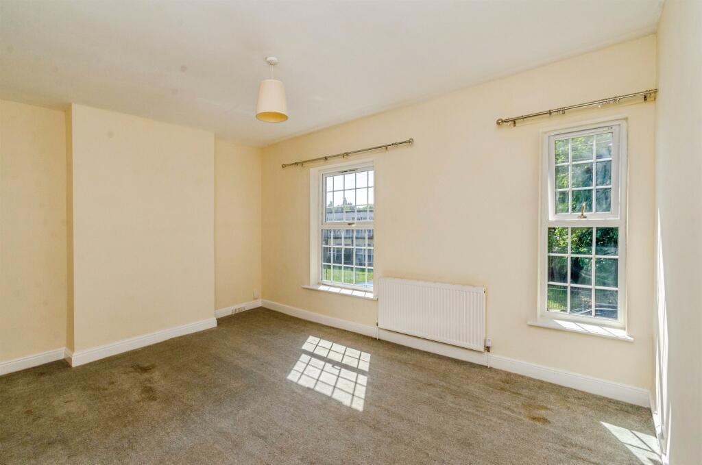 Master bedroom.jpeg