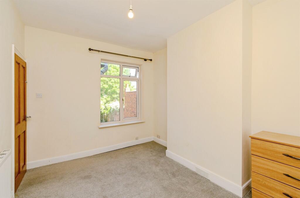 Bedroom 2 9.5 X 12