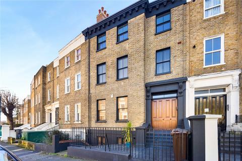 2 bedroom flat for sale, Darnley Road, London, E9