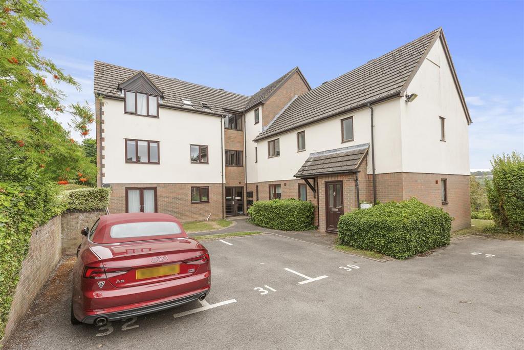 36 Windrush Court, HP13 7 UL-11.jpg