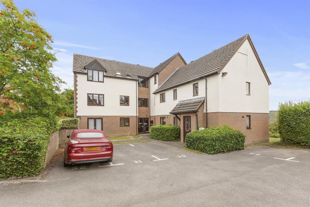 36 Windrush Court, HP13 7 UL-10.jpg