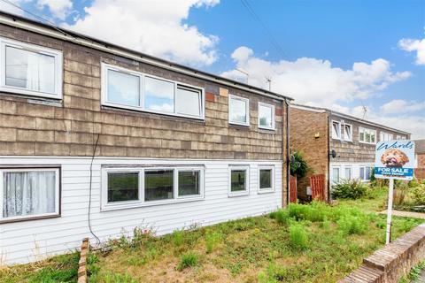 45 Ifield Way, Gravesend, DA12 5UA