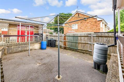 45 Ifield Way, Gravesend, DA12 5UA