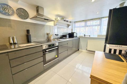 3 bedroom semi-detached house for sale, Hewitt Road, Hamworthy, Poole, BH15