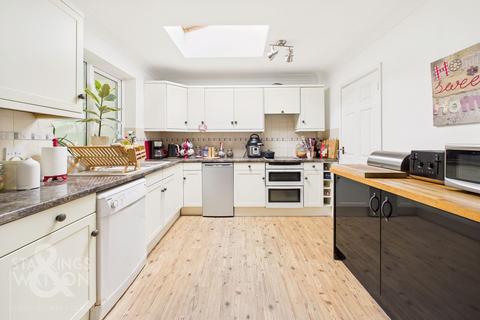 4 bedroom semi-detached house for sale, Spixworth Road, Old Catton, Norwich