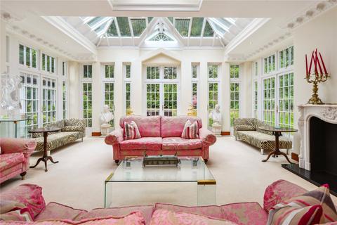 6 bedroom detached house to rent, Four Winds, Old Avenue, Weybridge