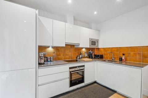 2 bedroom flat for sale, Southwark Park Road, London SE16