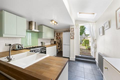 3 Salisbury Road, New Malden, KT3 3HZ