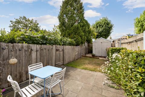 3 Salisbury Road, New Malden, KT3 3HZ