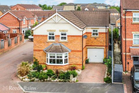 4 bedroom detached house for sale, Farnham Way, Sheffield S25