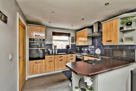 9 Farnham Way, Dinnington, Sheffield, S25 3RN