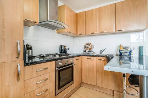 1 bedroom flat for sale, Barnsbury Road, London N1