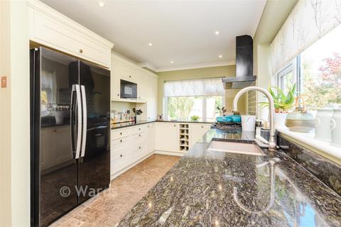 4 bedroom detached house for sale, Birch Close, Eynsford, Kent