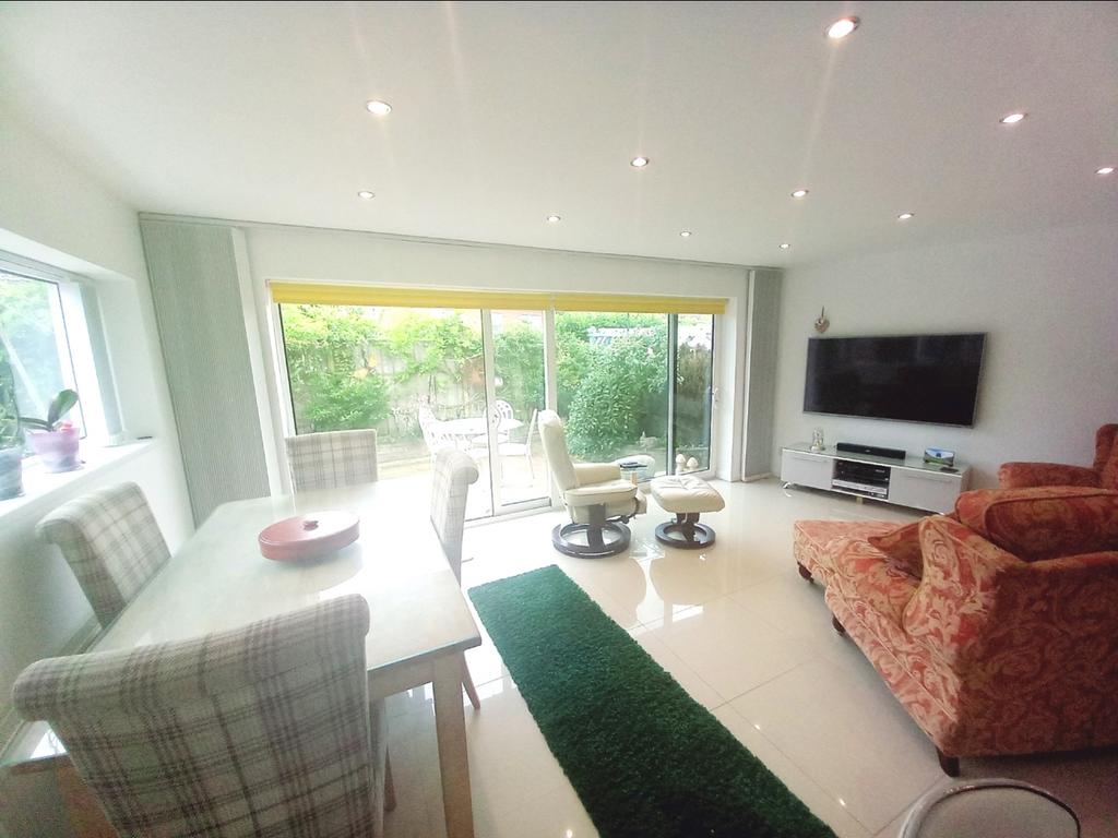 Garden room