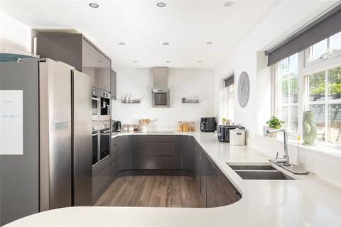 4 bedroom detached house for sale, Grange Close, Hitchin, Hertfordshire, SG4