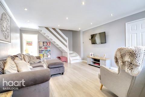 3 Bradbourne Way, Pitsea, Basildon, SS13 2DW