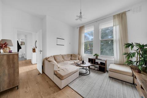 Flat 3, 114 London Road, Bromley, BR1 3RL