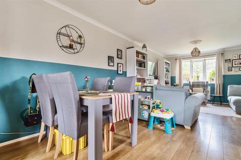 50 Addison Way, Bognor Regis, PO22 9HY