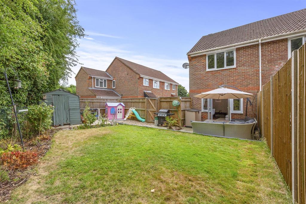 20 Boughton Way, HP6 6 PU-13.jpg