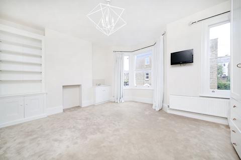 5 bedroom terraced house for sale, Limburg Road, London