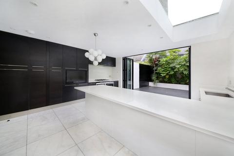 Limburg Road, London