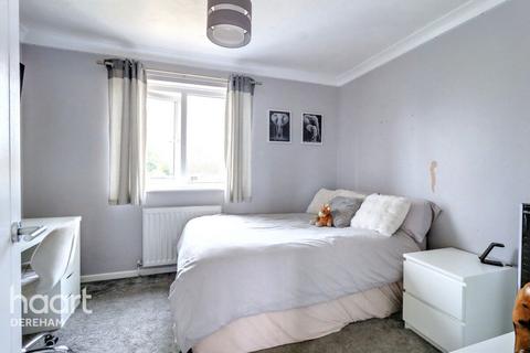 60 Bradenham Road, Shipdham, Thetford, IP25 7PJ