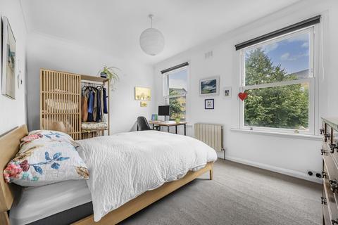 12 Medlar Street, London, SE5 0JU