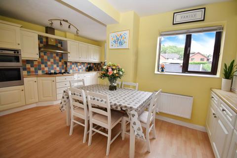 undefined, Hinsford Close, Kingswinford DY6