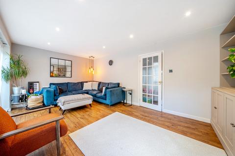 Knoll Crescent, Northwood, Middlesex