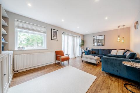 undefined, Knoll Crescent, Northwood, Middlesex