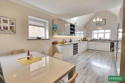 4 bedroom detached house for sale, (4 Double Bedrooms), Ruardean Hill, Drybrook, Gloucestershire. GL17 9AR
