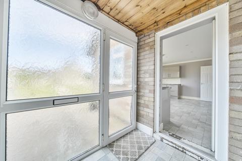 undefined, Castle Causeway, Sleaford, Lincolnshire, NG34