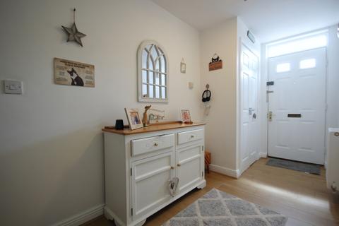 4 bedroom townhouse for sale, Warburton Close,  Barnton, CW8