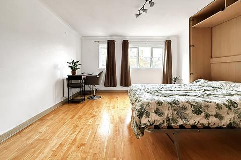 undefined, Glovers Lodge, Richmond, TW10