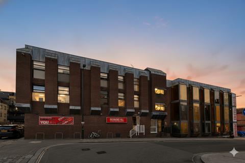 undefined, Glovers Lodge, Richmond, TW10