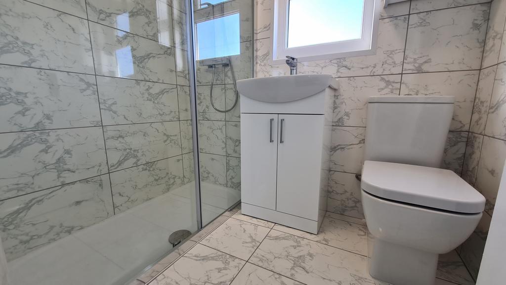 Shower wc