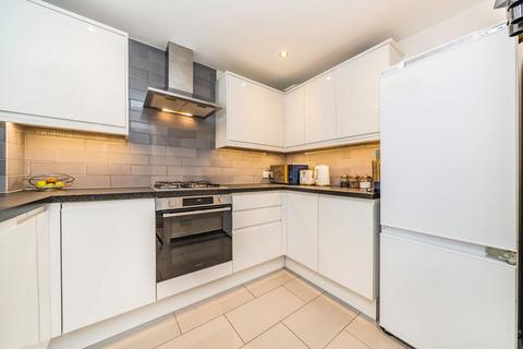 2 bedroom flat for sale, Alderney Street, London SW1V
