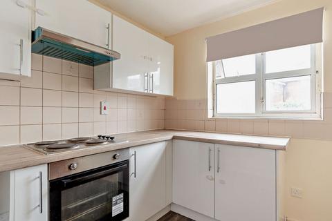 2 bedroom flat for sale, Butteridges Close, Dagenham RM9