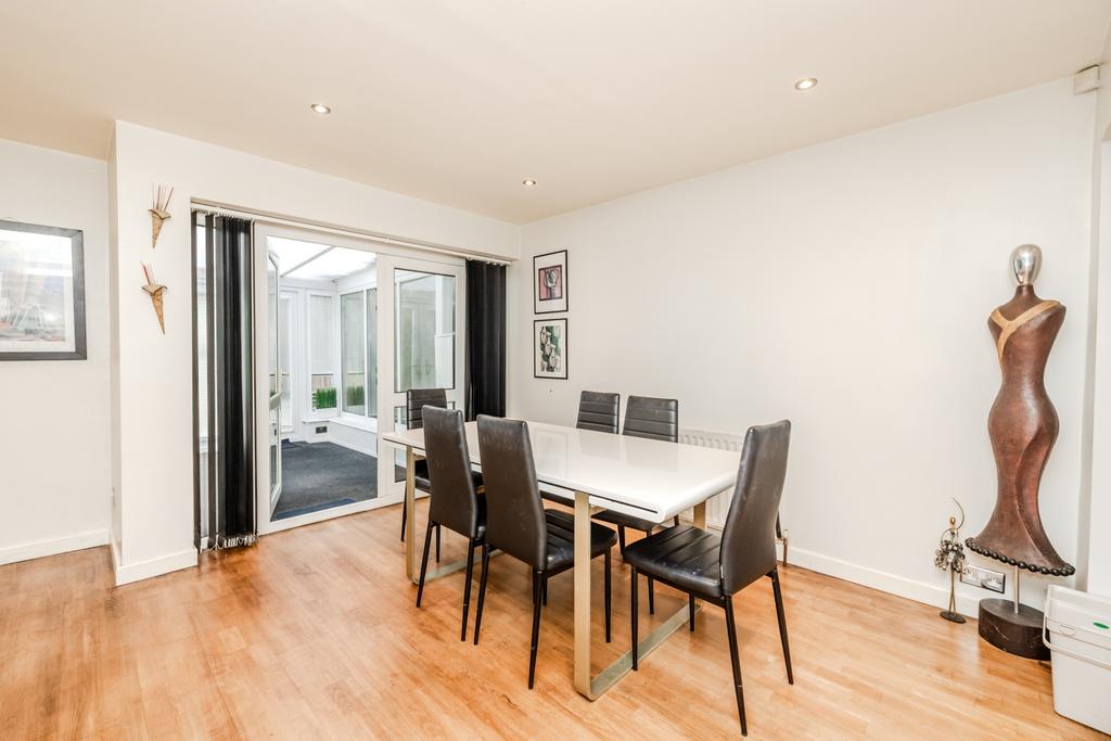 31 Wyncote Court Jesmond Park East NE77 BG-6