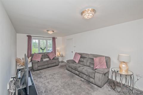 4 bedroom detached house for sale, Pullman Crescent, Leeds