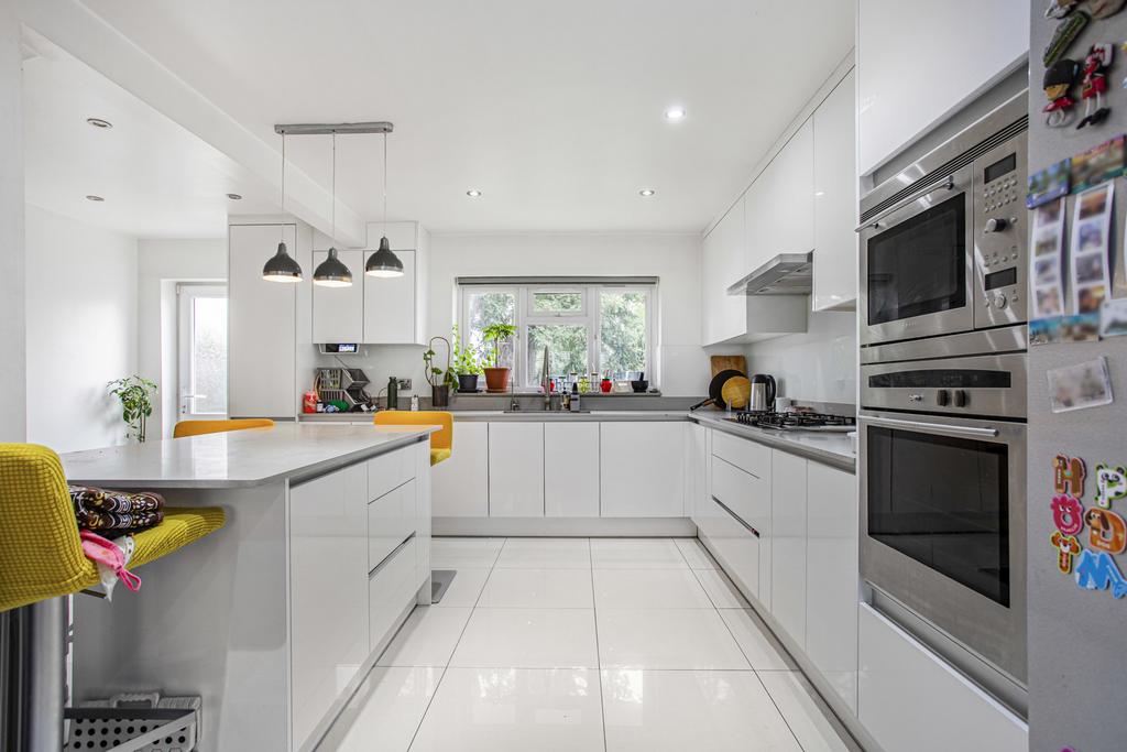 Kitchen/Dining