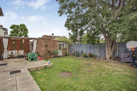 undefined, Worple Road, Staines-upon-Thames, Surrey, TW18