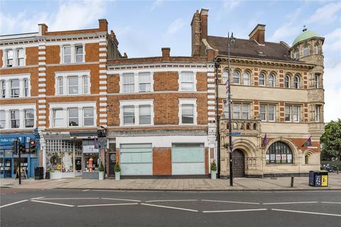High Street, London, SW19