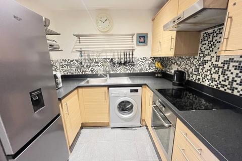 7 Dudley Place, Stanwell, Staines, TW19 7BG