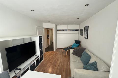 7 Dudley Place, Stanwell, Staines, TW19 7BG