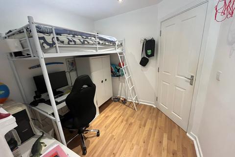 7 Dudley Place, Stanwell, Staines, TW19 7BG