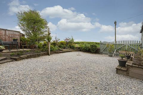 2 bedroom end of terrace house for sale, Springfield Terrace, Emley, Huddersfield