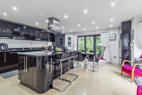undefined, Uxbridge Road, Rickmansworth, WD3